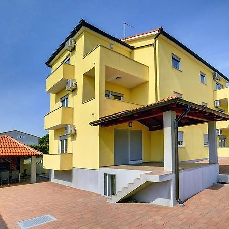 Apartments Kralj 메덜린 외부 사진