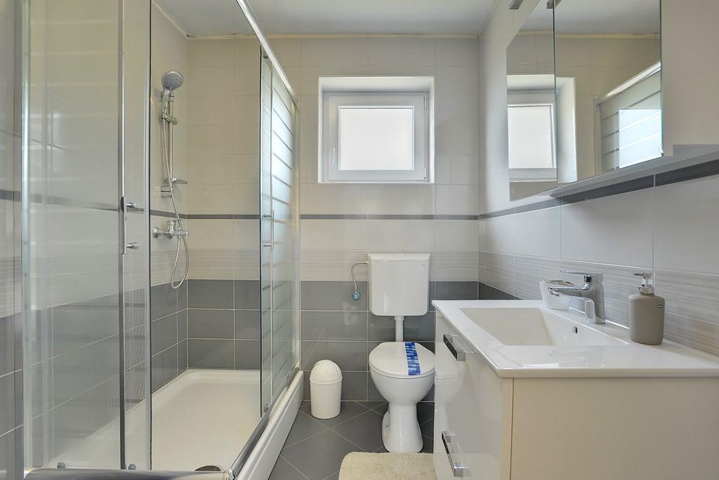 Apartments Kralj 메덜린 외부 사진