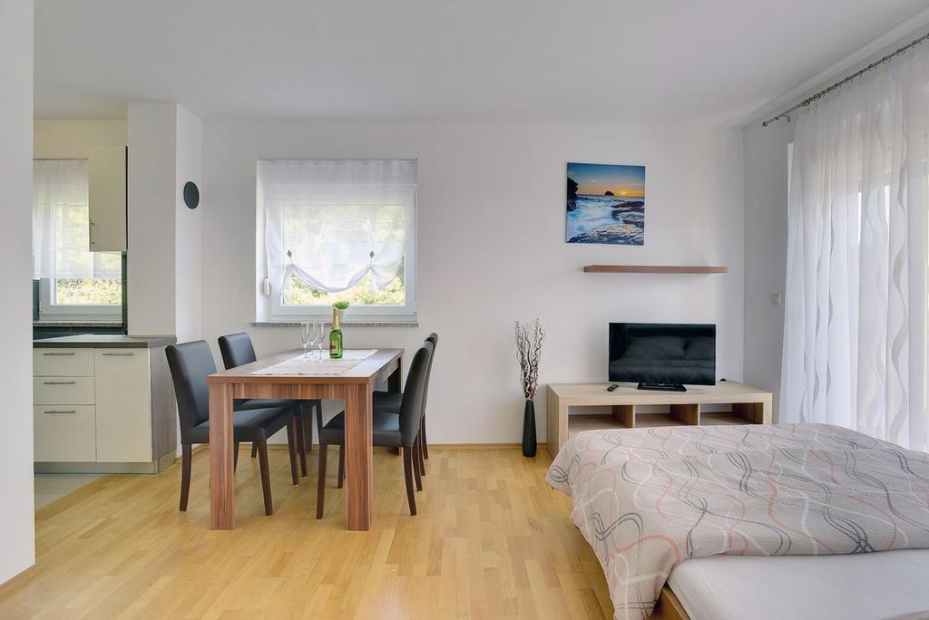 Apartments Kralj 메덜린 외부 사진