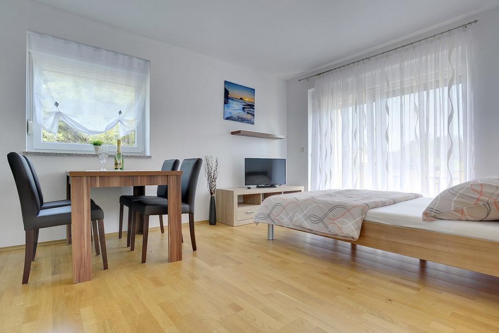 Apartments Kralj 메덜린 외부 사진