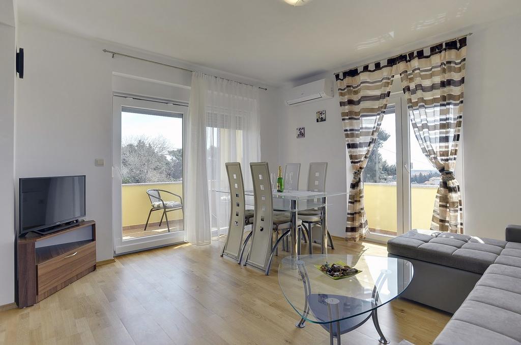 Apartments Kralj 메덜린 외부 사진