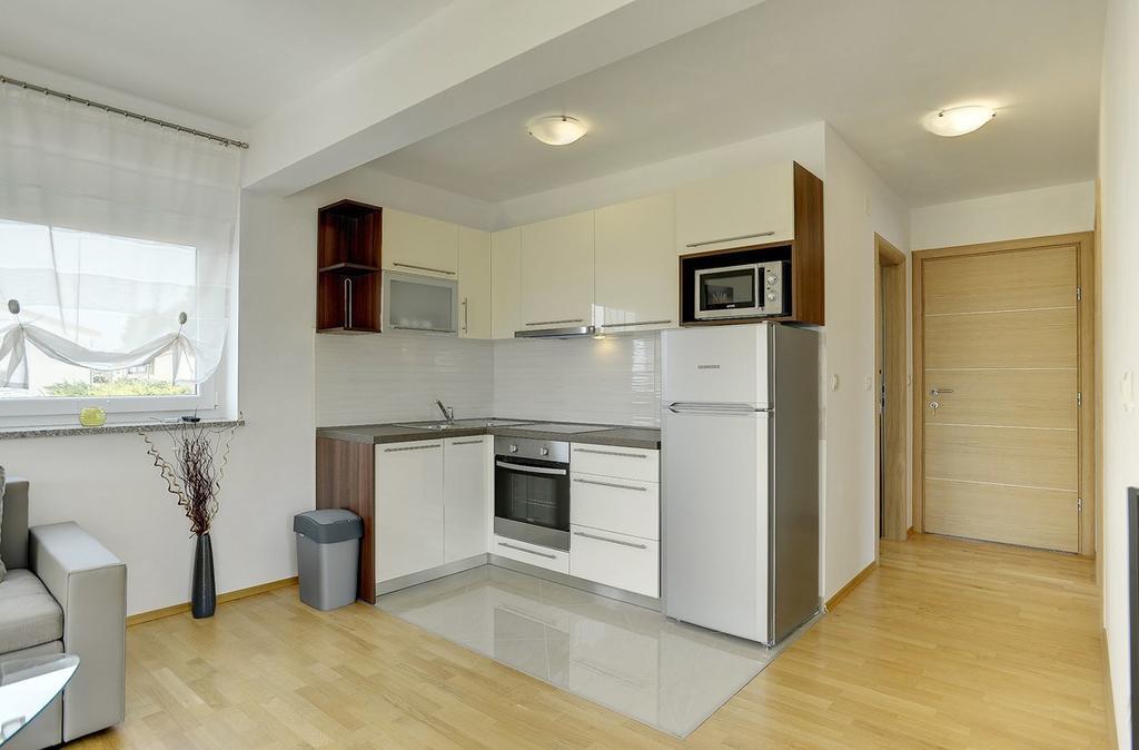 Apartments Kralj 메덜린 외부 사진
