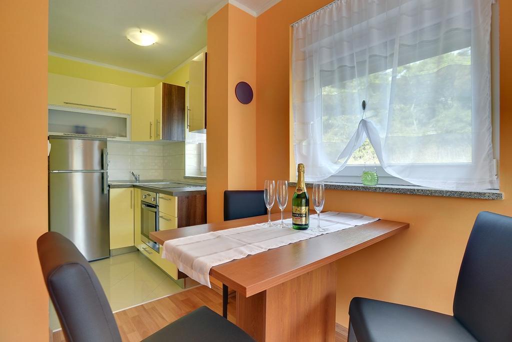 Apartments Kralj 메덜린 외부 사진