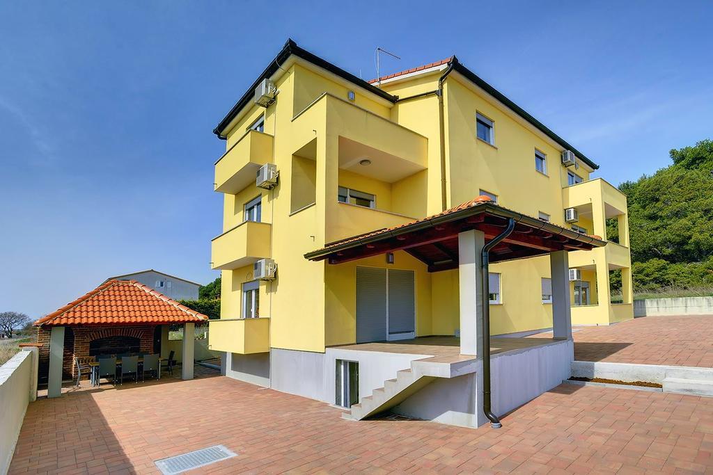 Apartments Kralj 메덜린 외부 사진